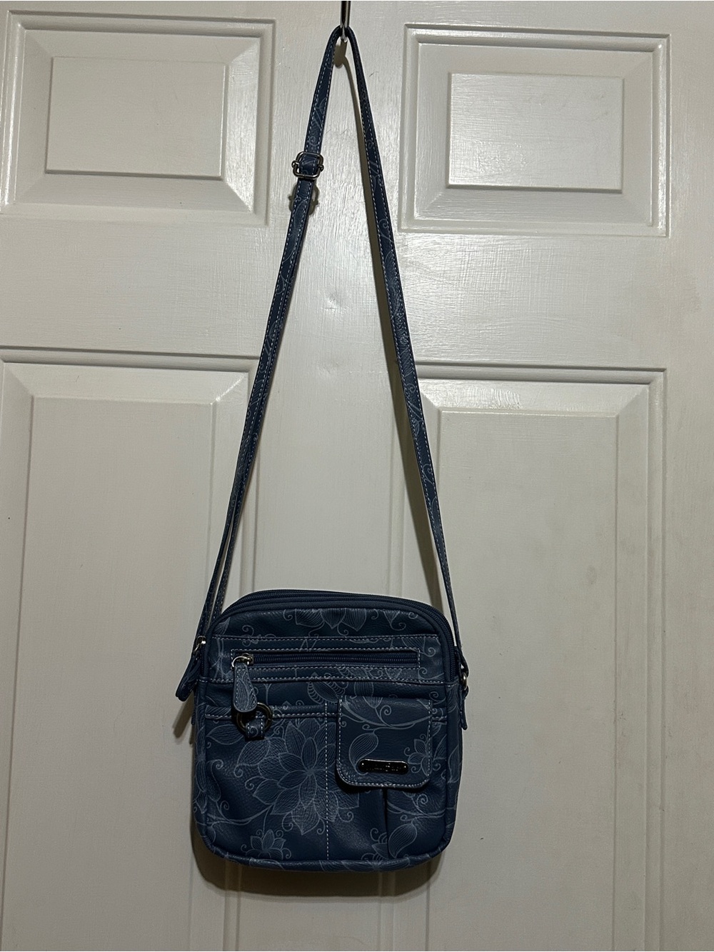 Multisac Blue Floral  Crossbody Bag Purse Multiple Pockets Adjustable Strap